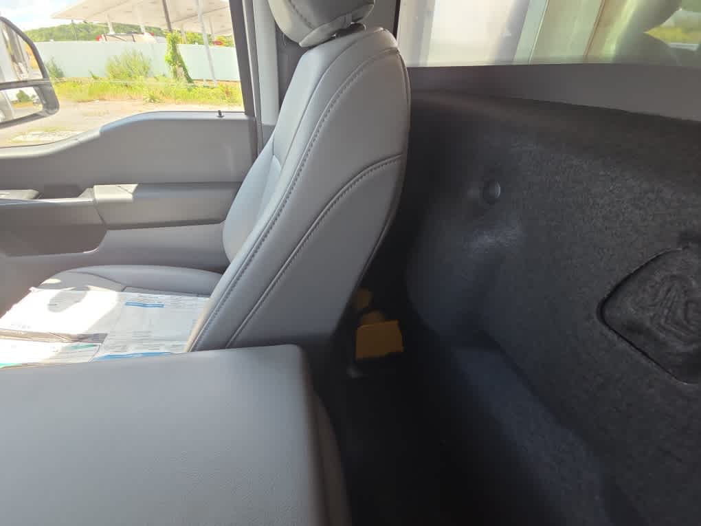 2025 Ford Super Duty F-350 DRW XL