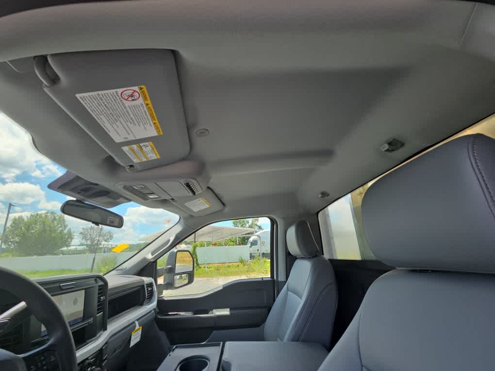 2025 Ford Super Duty F-350 DRW XL