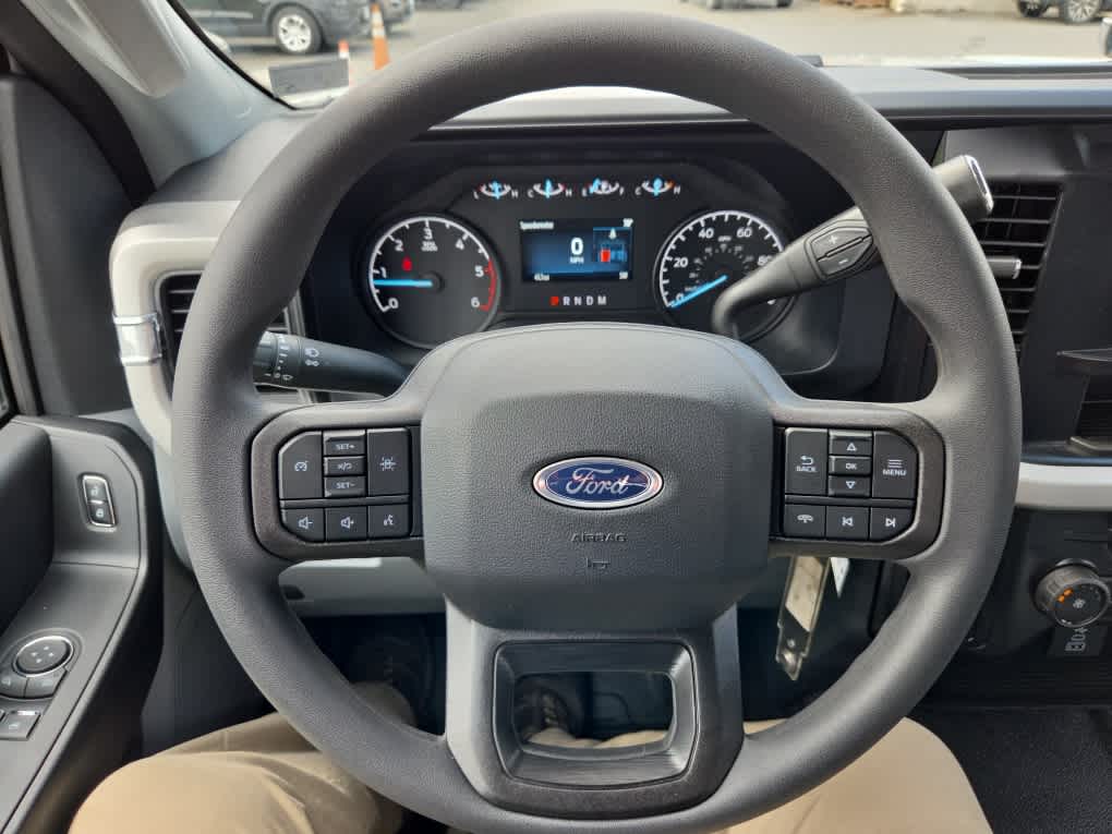 2025 Ford Super Duty F-350 DRW XL