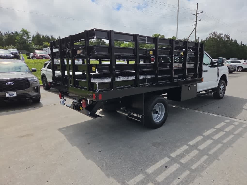 2025 Ford Super Duty F-350 DRW XL