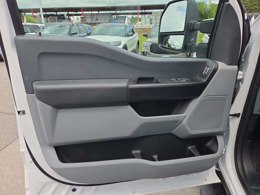 2025 Ford Super Duty F-350 DRW XL