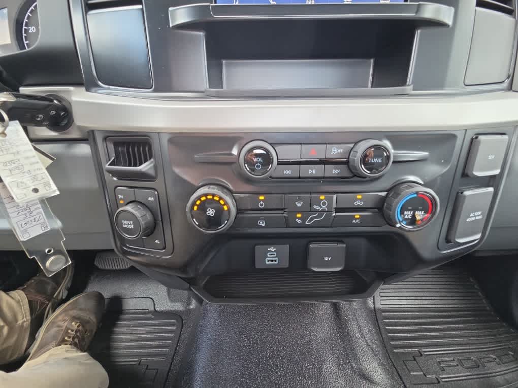 2025 Ford Super Duty F-350 DRW XL