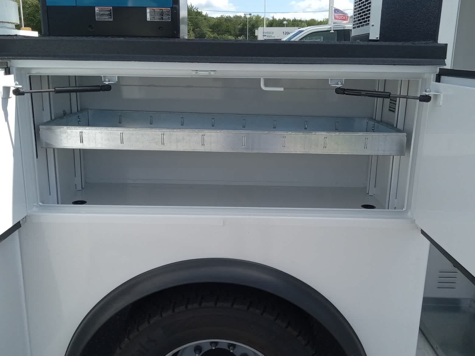 2026 Ford Super Duty F-550 DRW XL