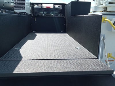 2026 Ford Super Duty F-550 DRW XL
