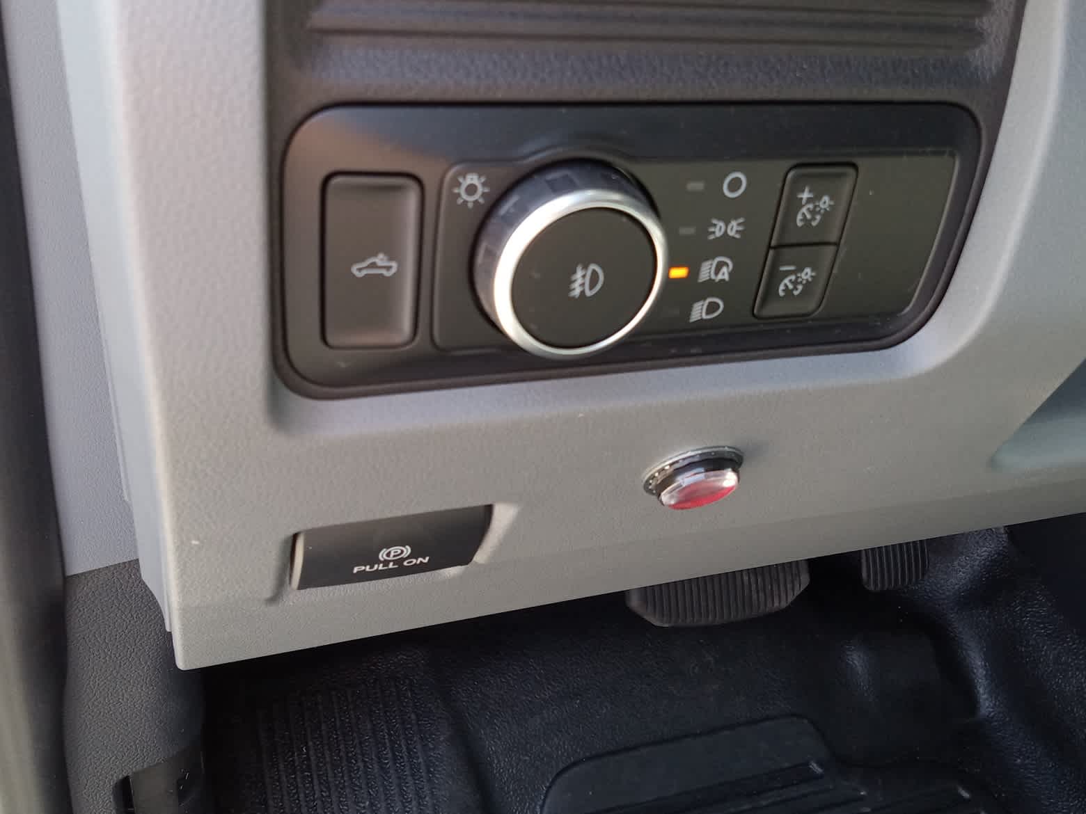 2026 Ford Super Duty F-550 DRW XL