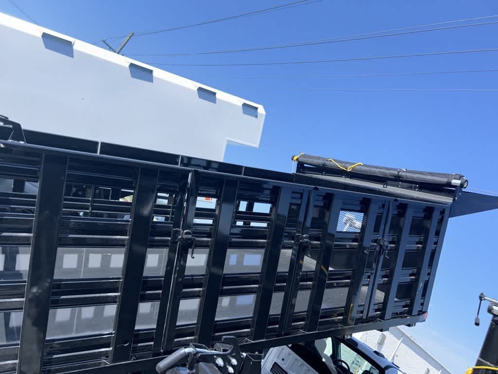 2024 Ford Super Duty F-550 DRW XL