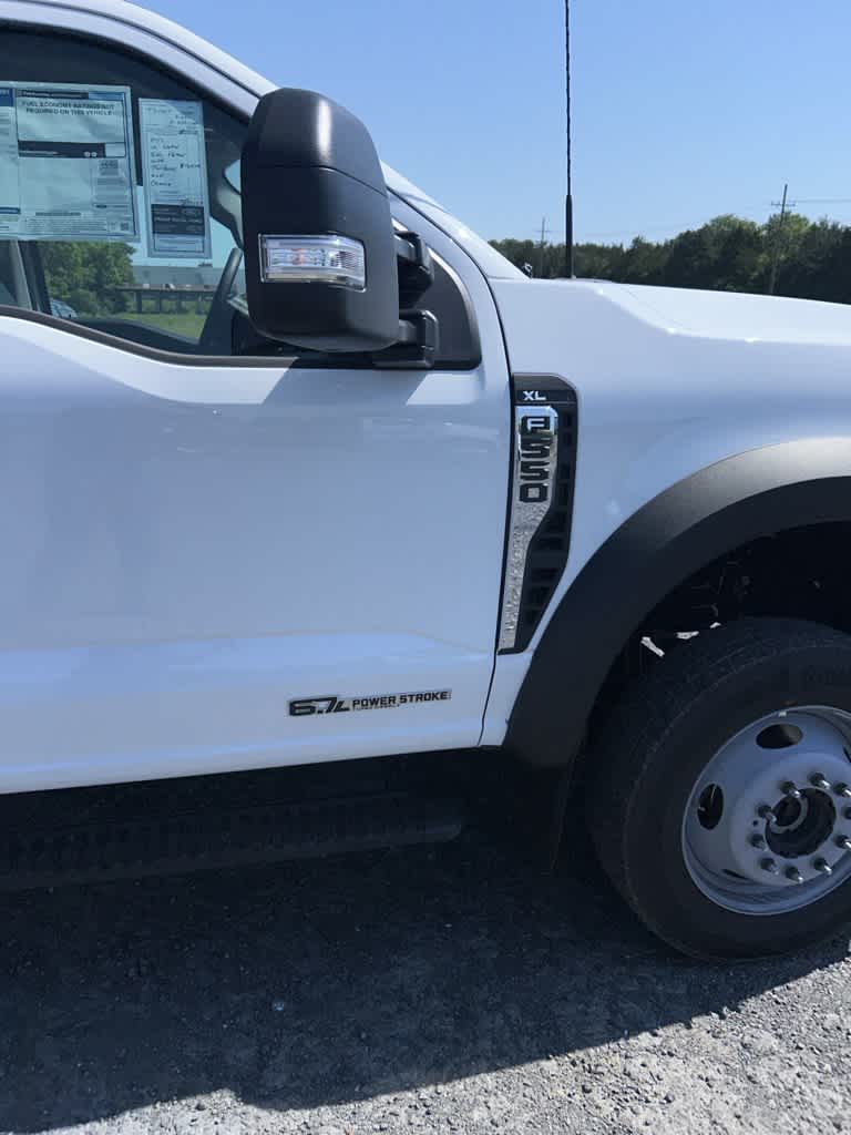 2024 Ford Super Duty F-550 DRW XL
