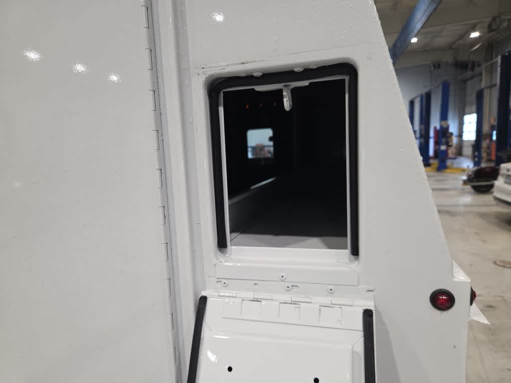 2026 Ford E-Series Cutaway Base