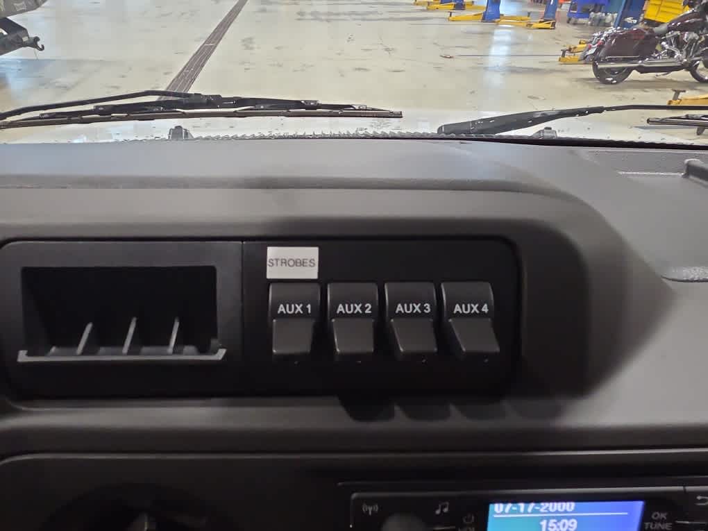 2026 Ford E-Series Cutaway Base
