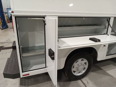 2026 Ford E-Series Cutaway Base