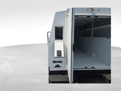 2024 Ford E-Series Cutaway Base