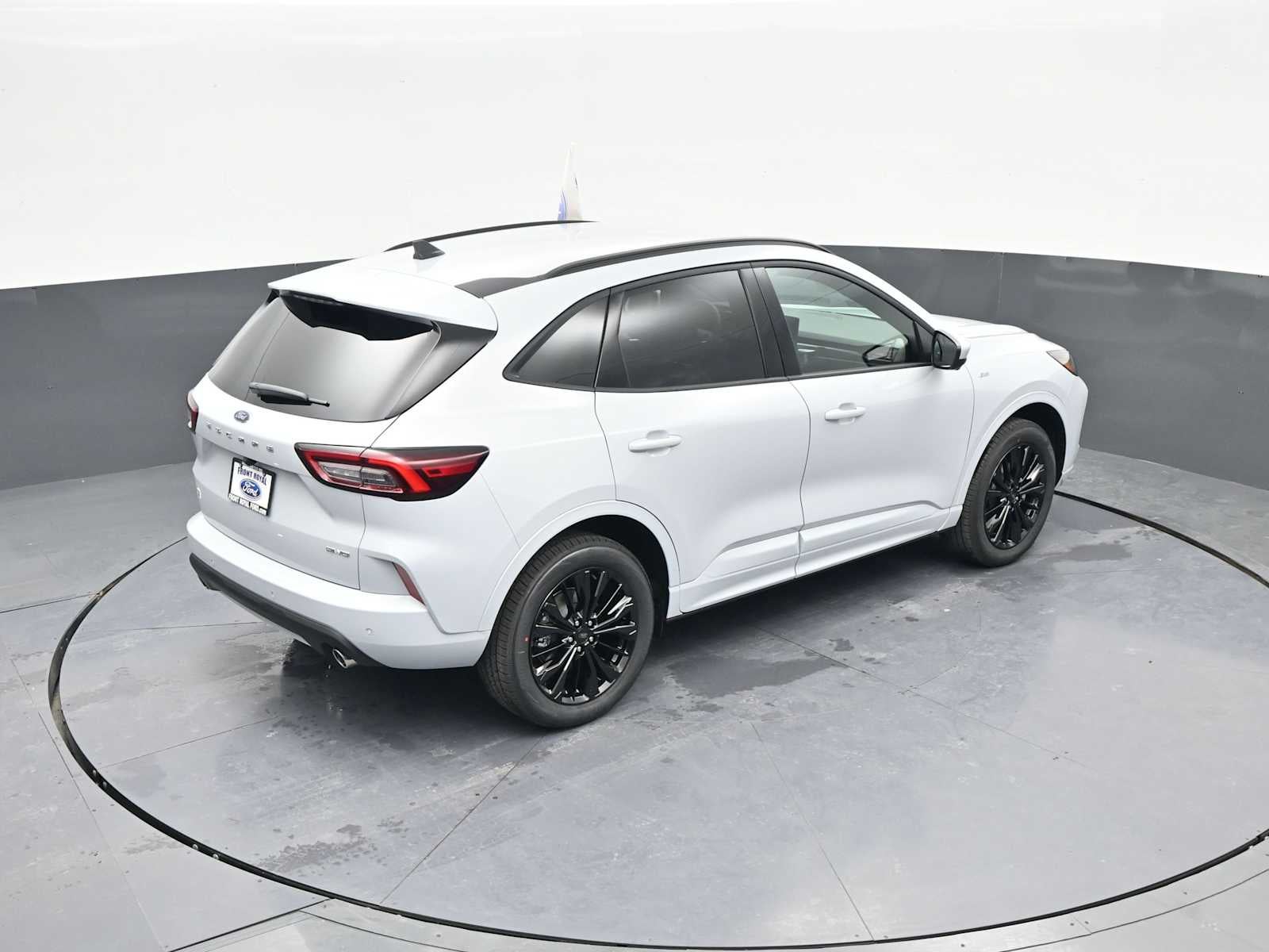 2026 Ford Escape ST-Line Elite