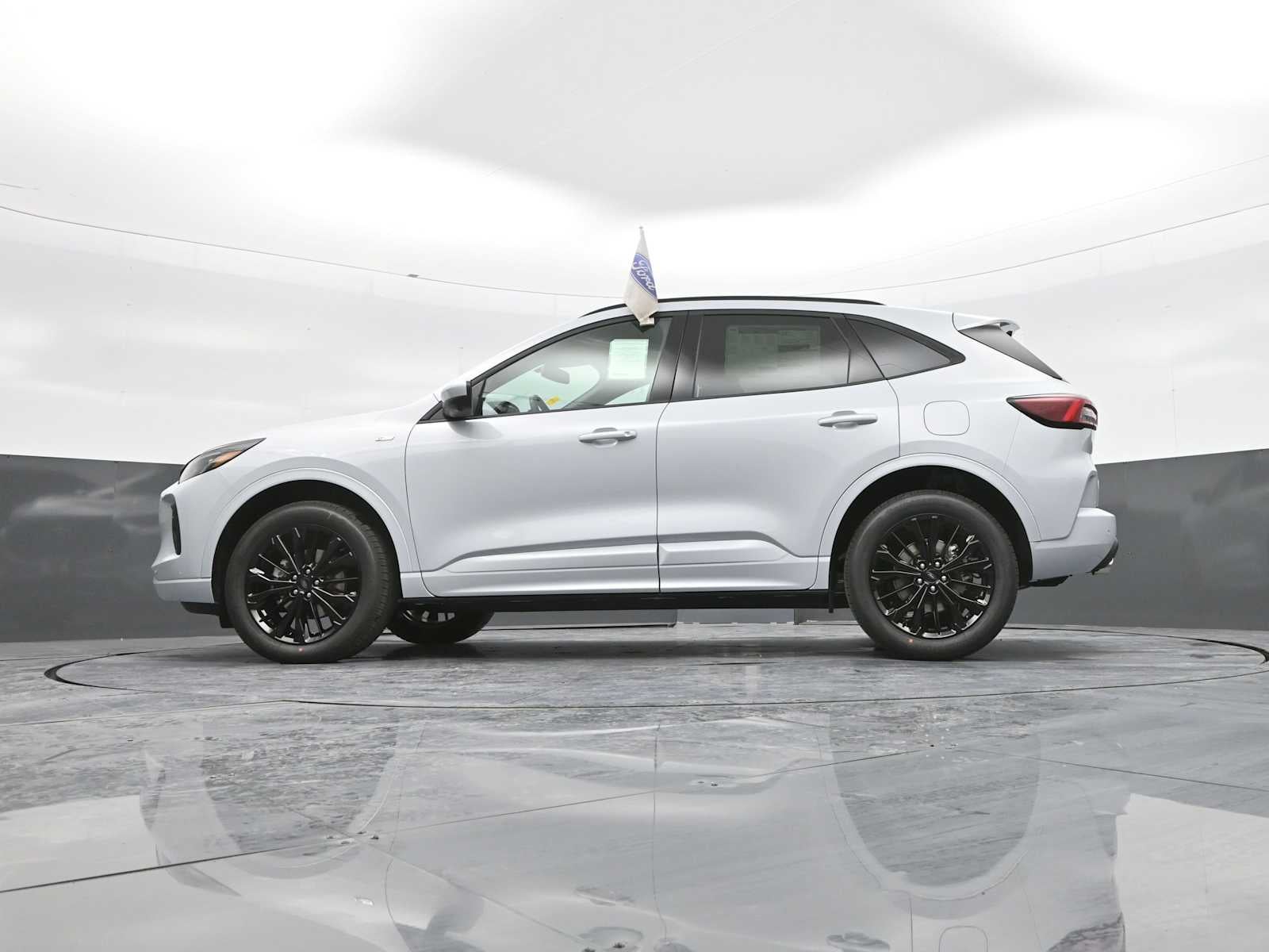 2026 Ford Escape ST-Line Elite