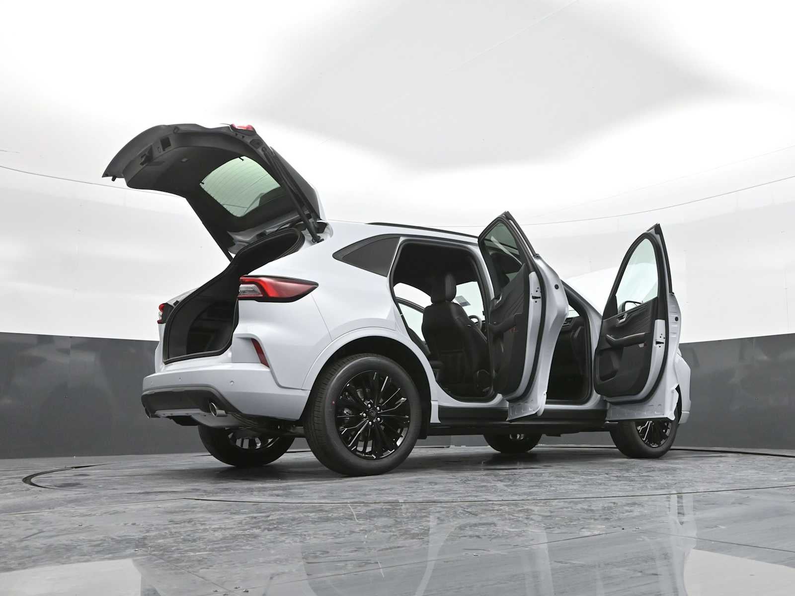 2026 Ford Escape ST-Line Elite