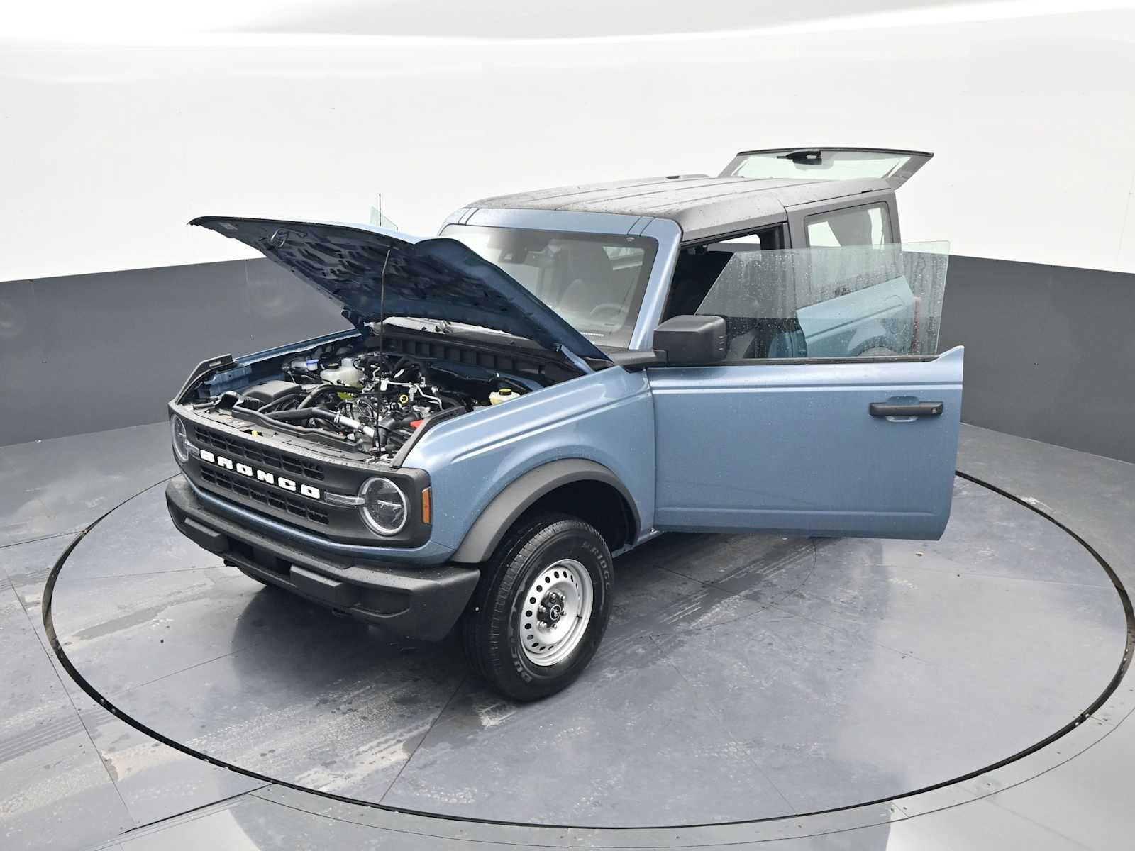 2025 Ford Bronco Base