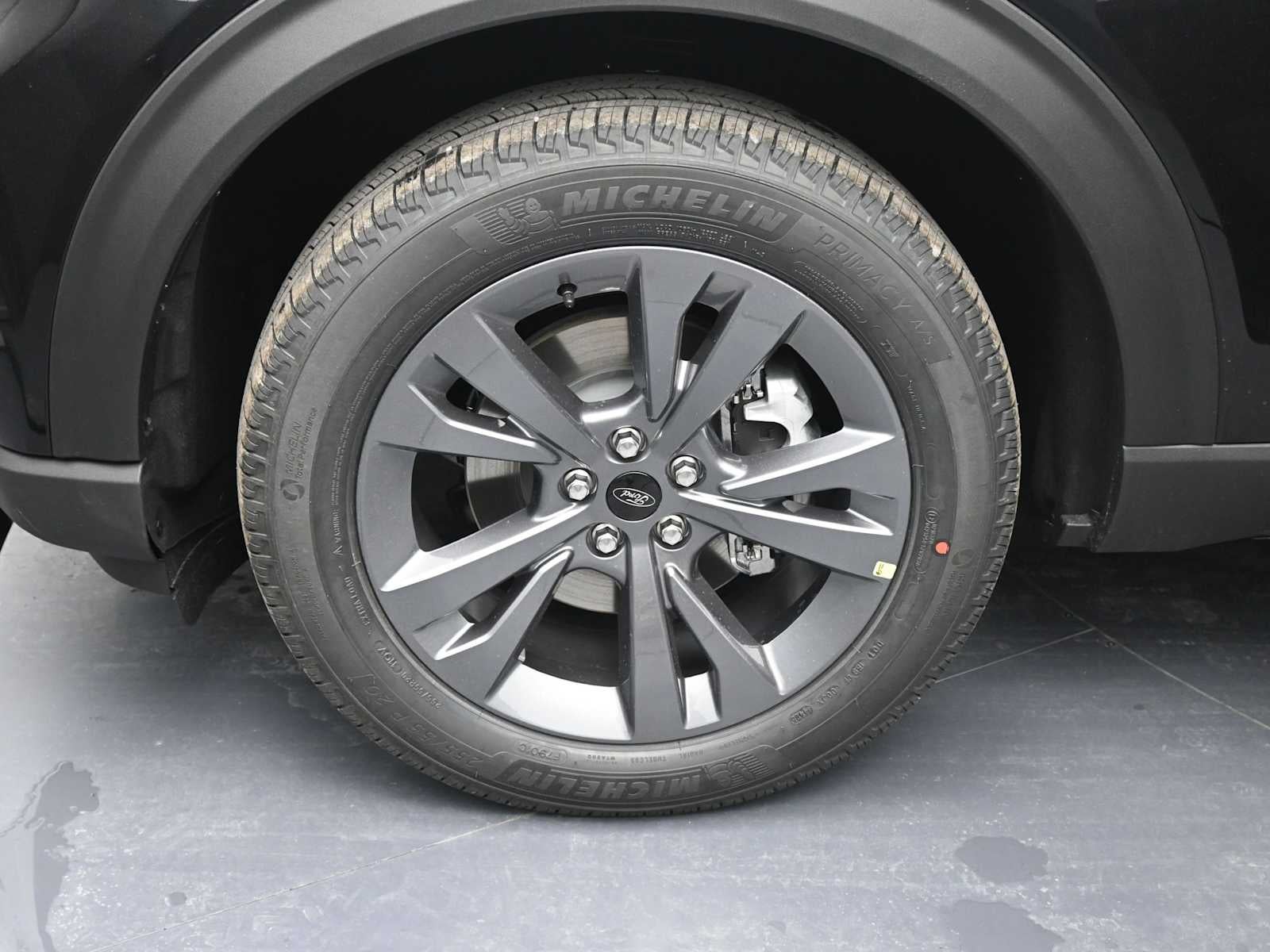 2026 Ford Explorer Active w/100A Pkg