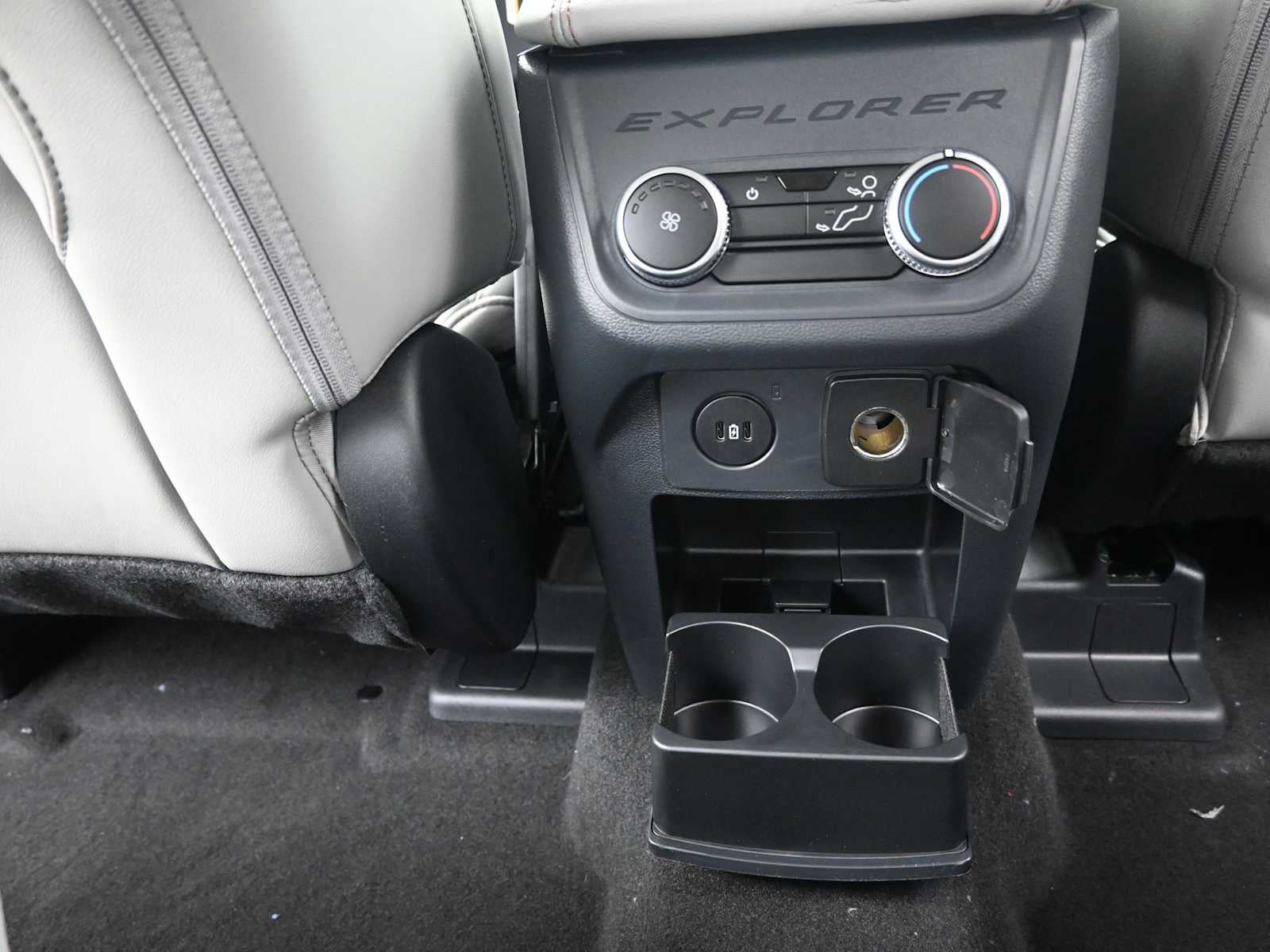 2026 Ford Explorer Active w/100A Pkg