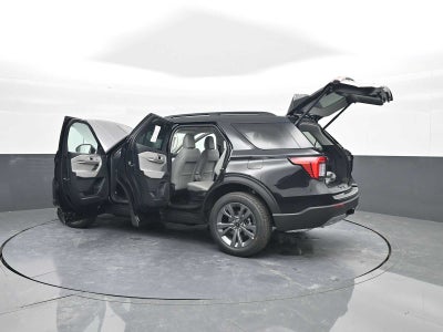 2026 Ford Explorer Active w/100A Pkg