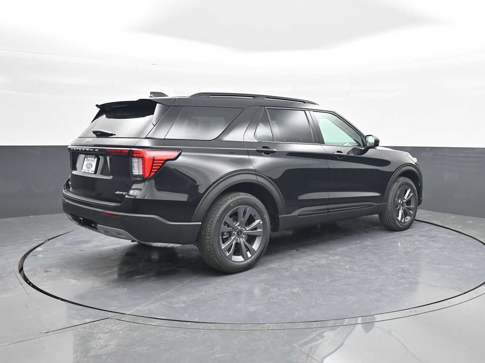 2026 Ford Explorer Active w/100A Pkg