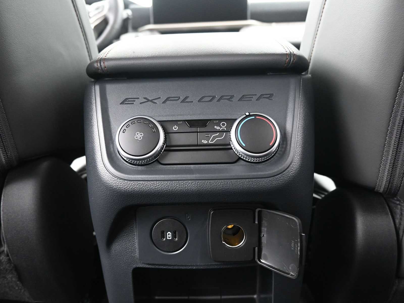 2026 Ford Explorer Base