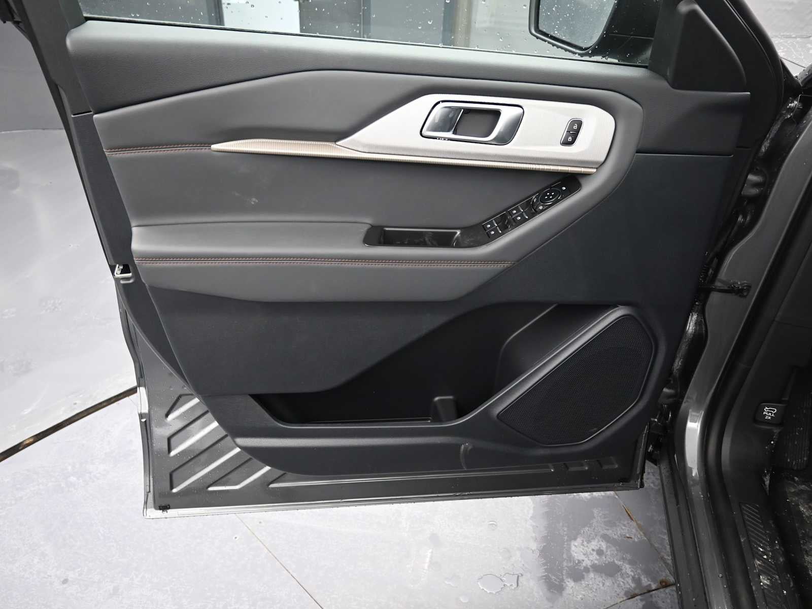 2026 Ford Explorer Base