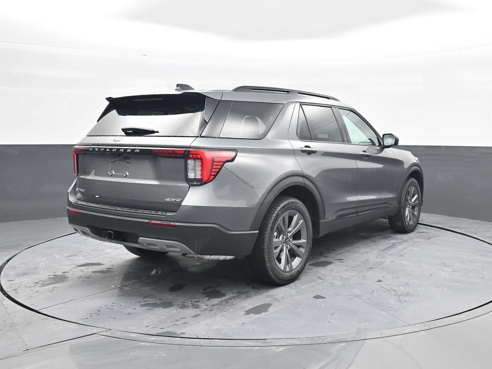 2026 Ford Explorer Base