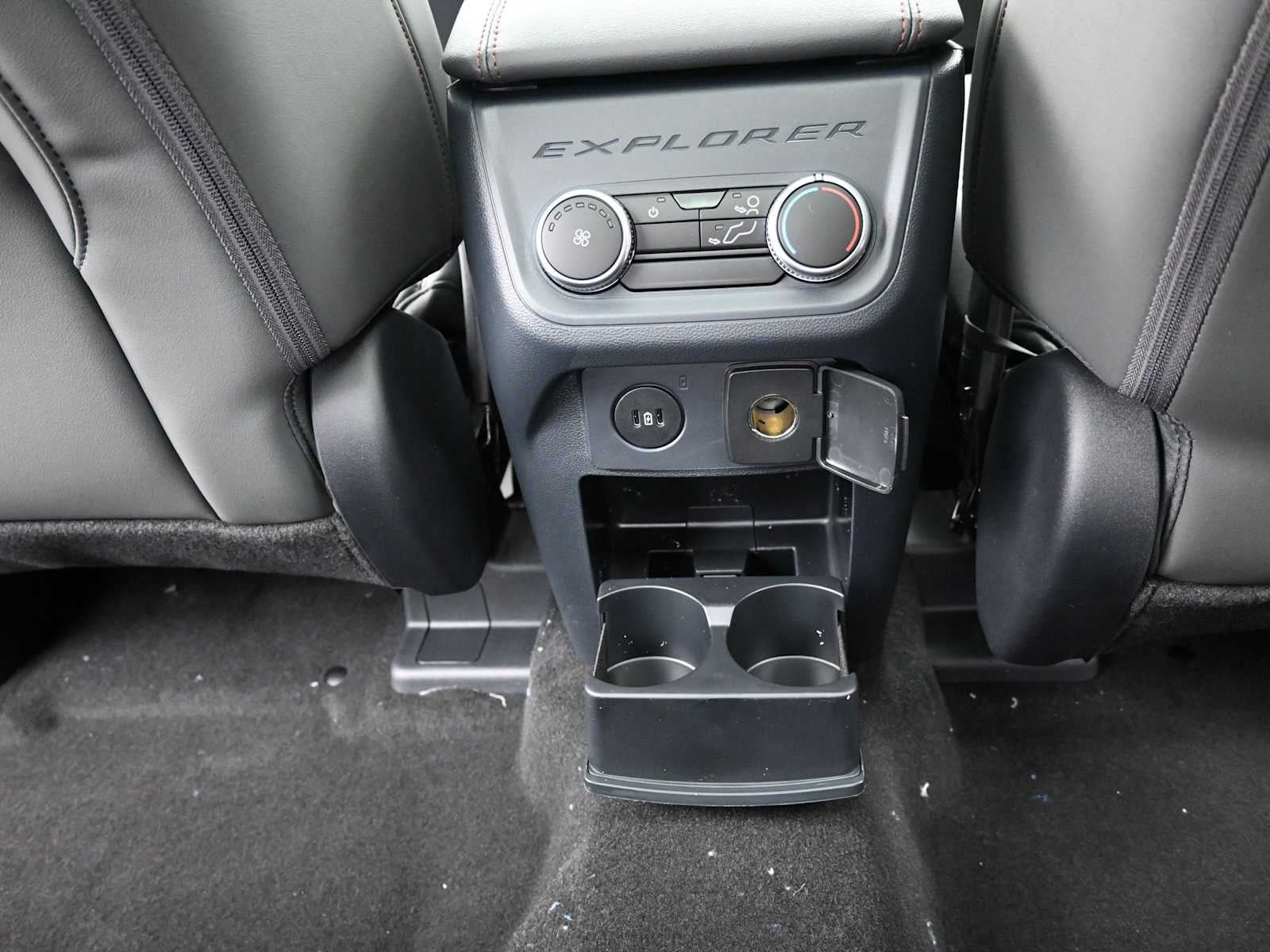 2026 Ford Explorer Base