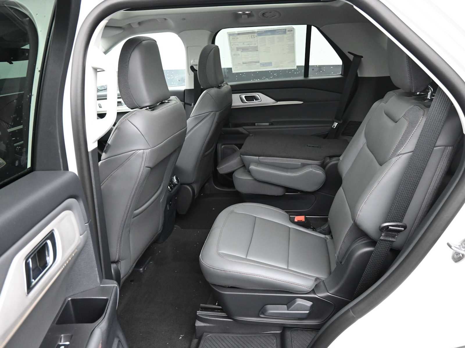 2026 Ford Explorer Base