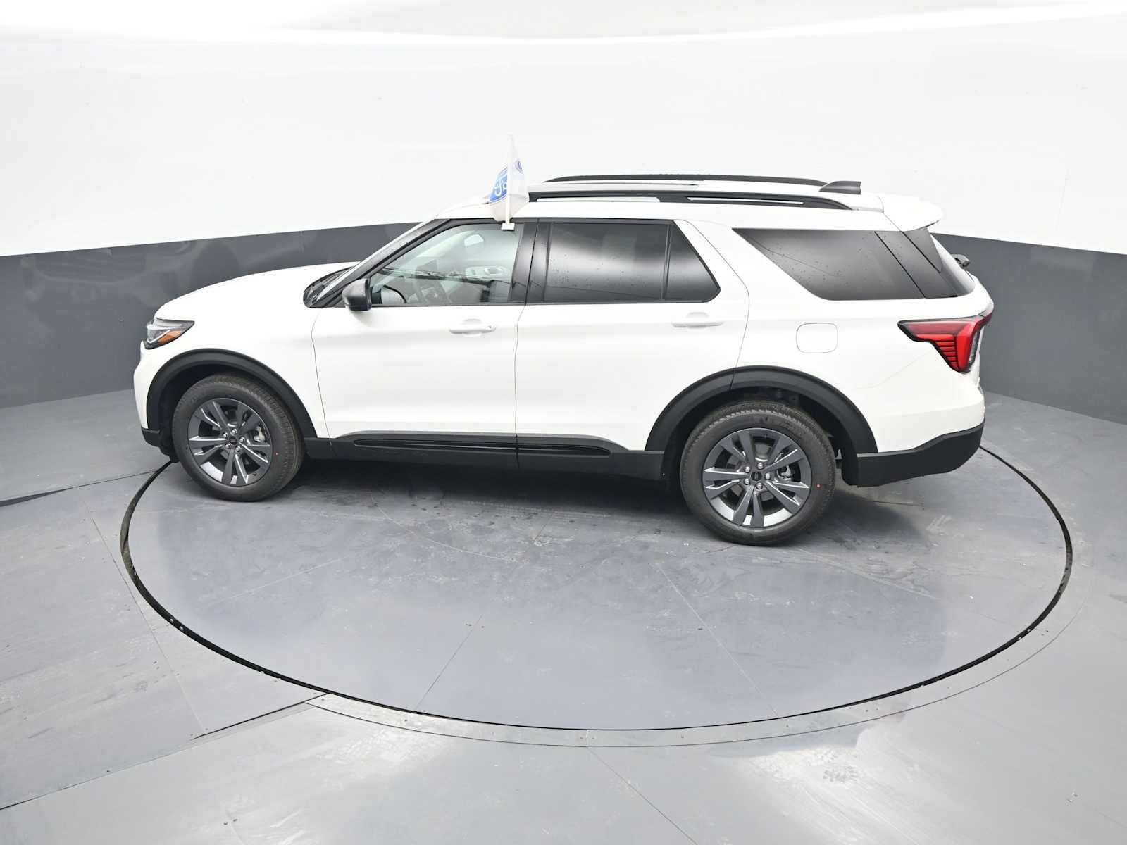 2026 Ford Explorer Base