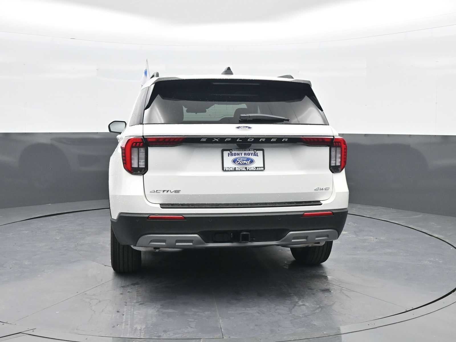 2026 Ford Explorer Base