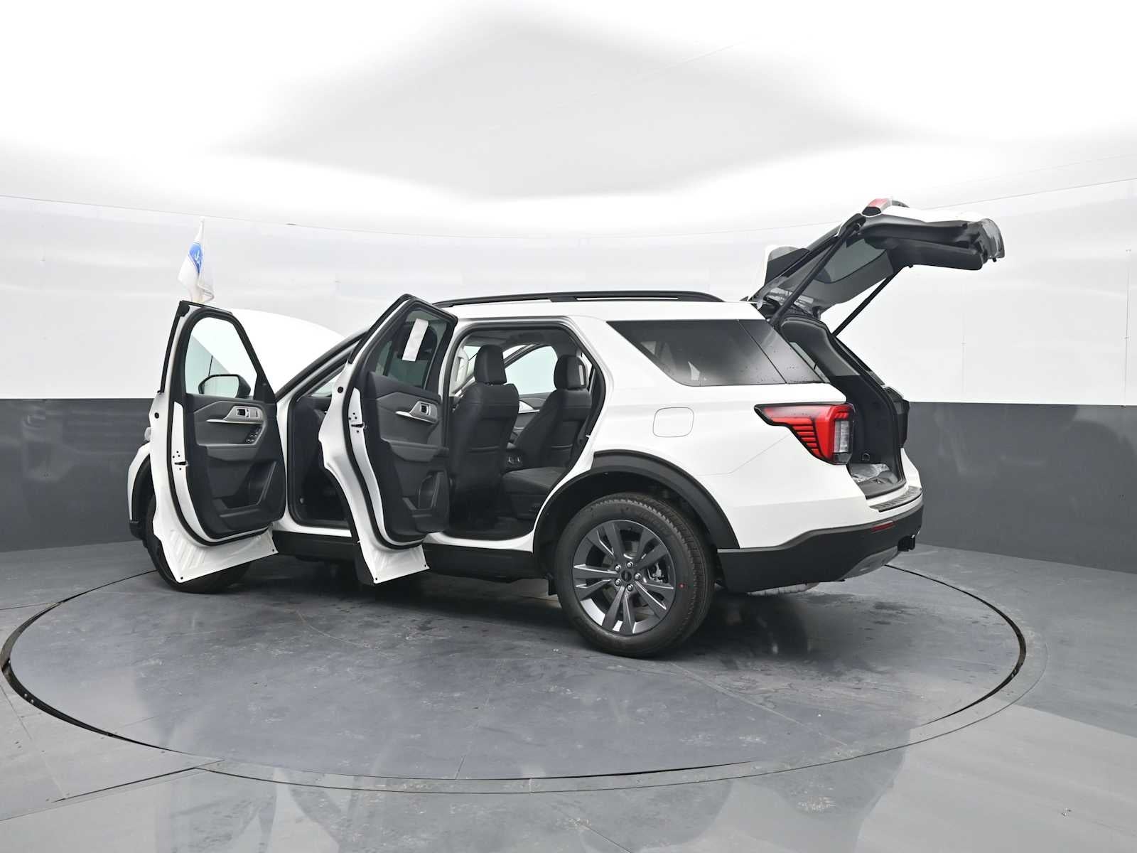 2026 Ford Explorer Base