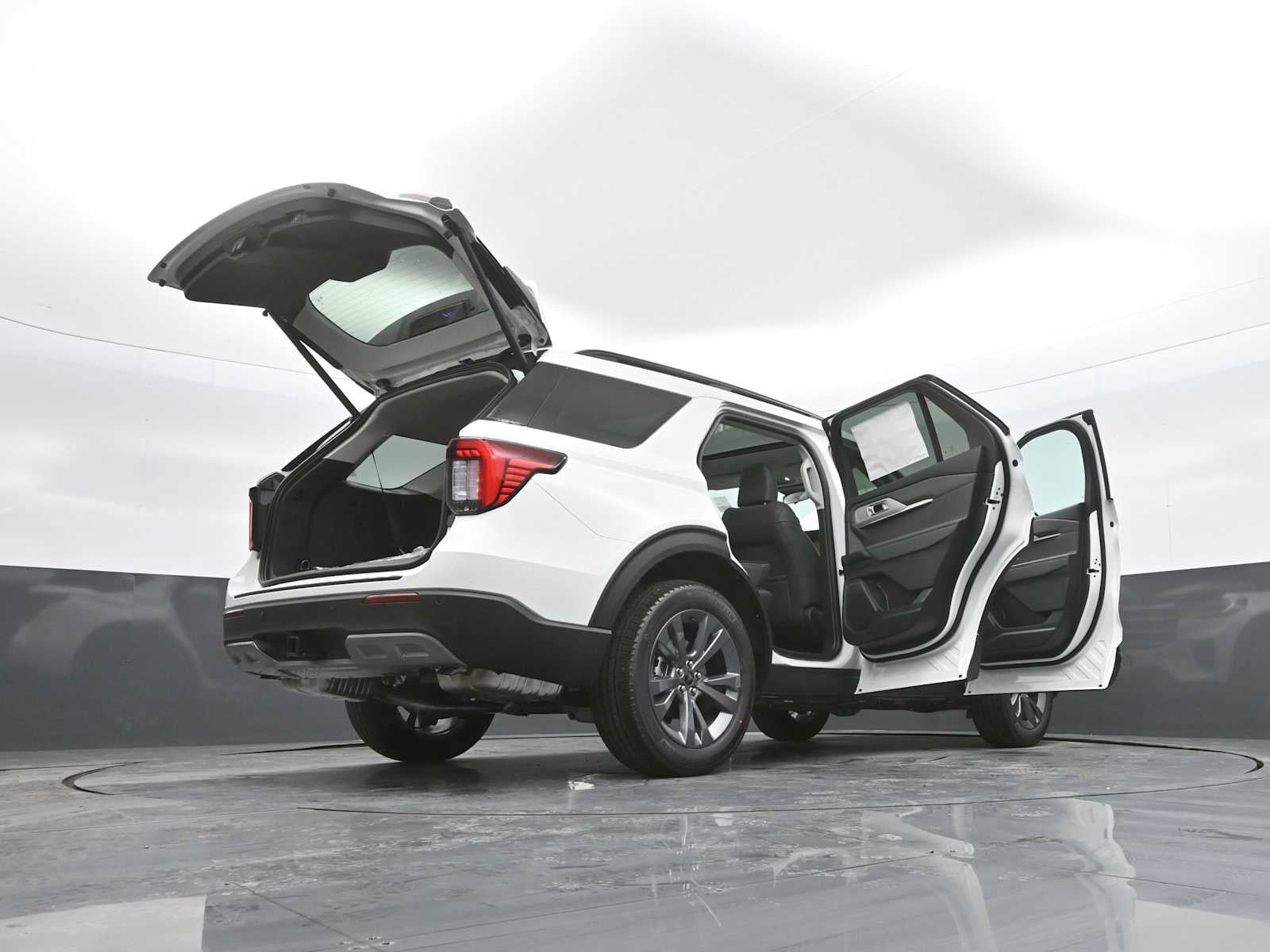 2026 Ford Explorer Base