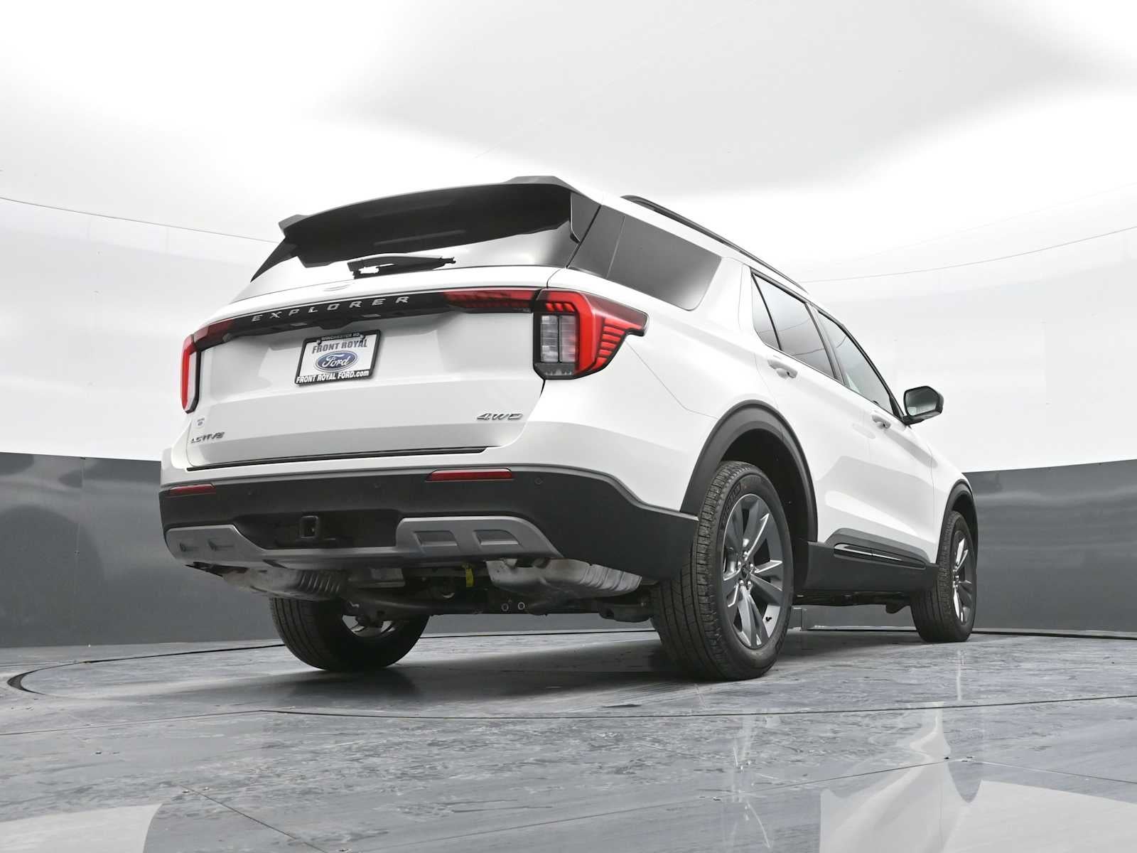 2026 Ford Explorer Active w/200A Pkg