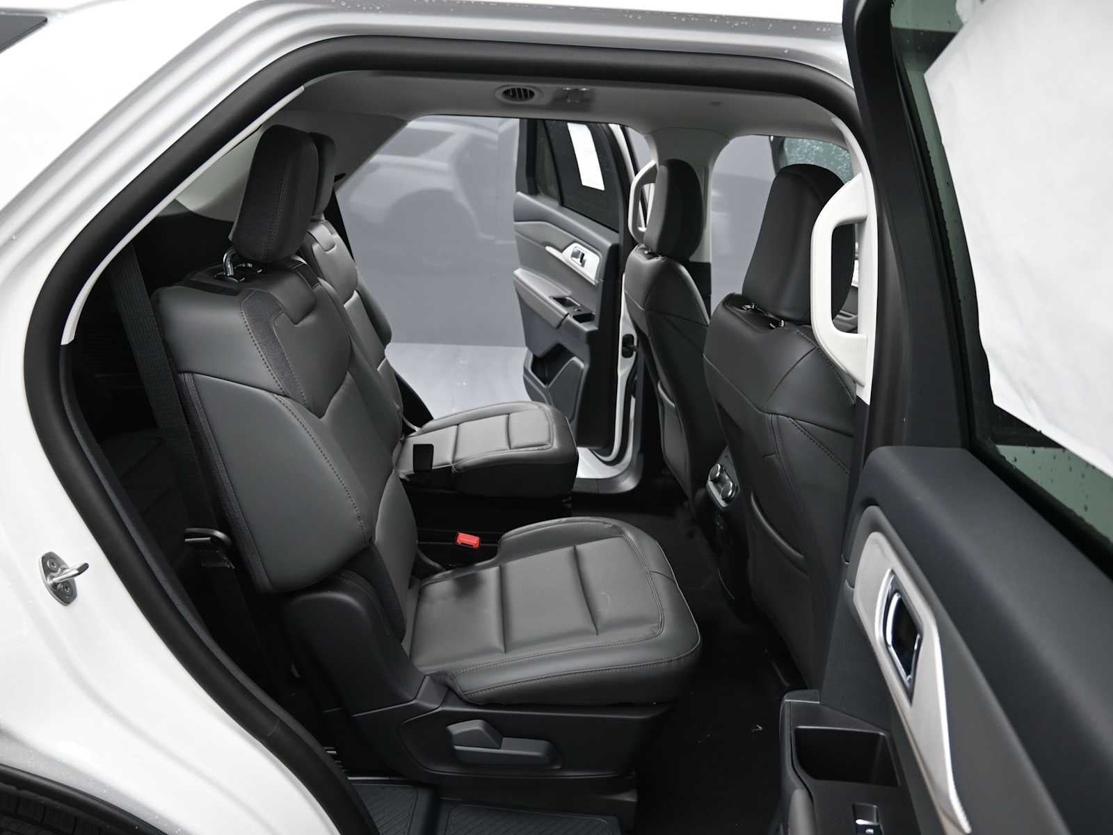 2026 Ford Explorer Base