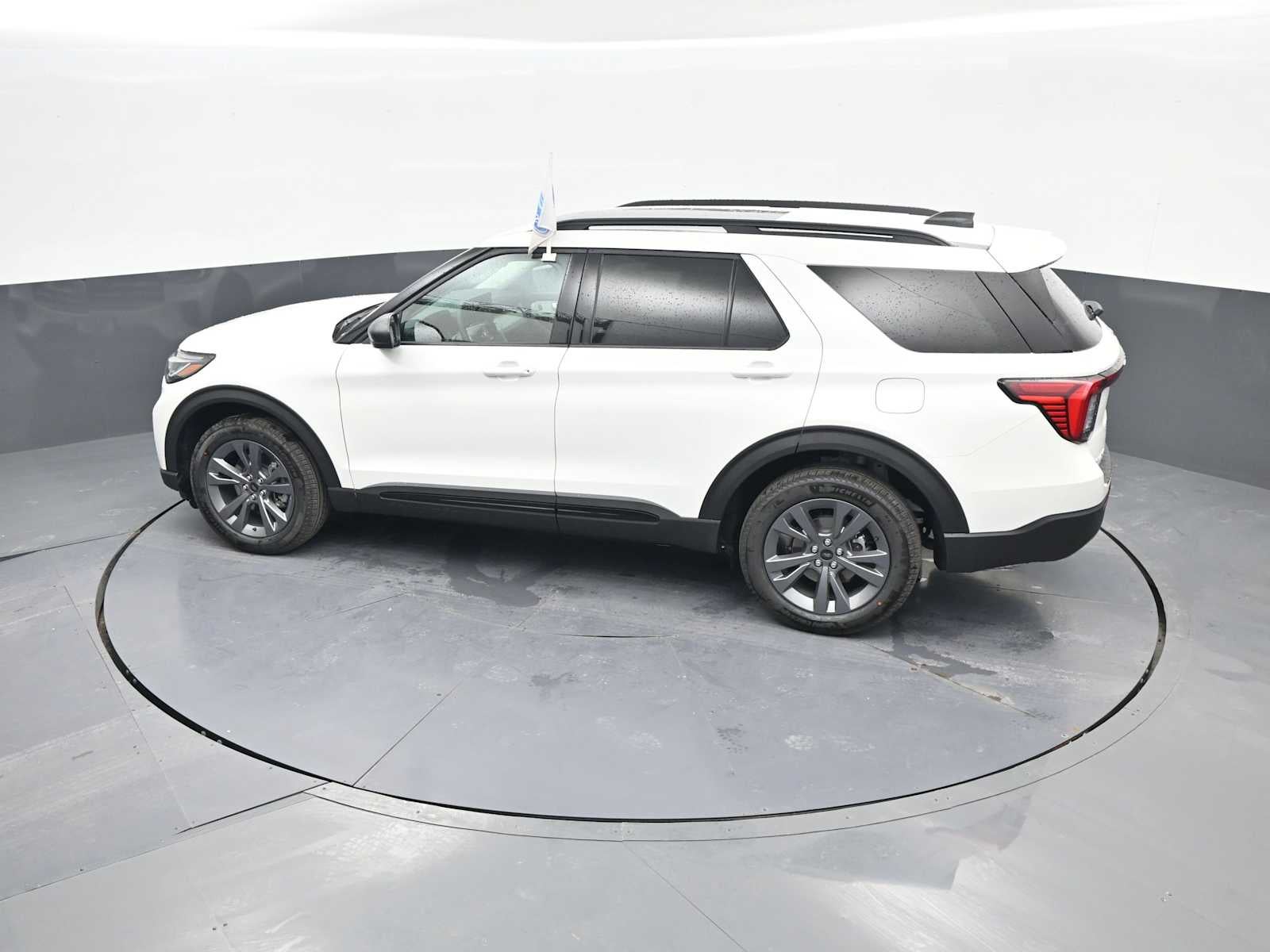 2026 Ford Explorer Base