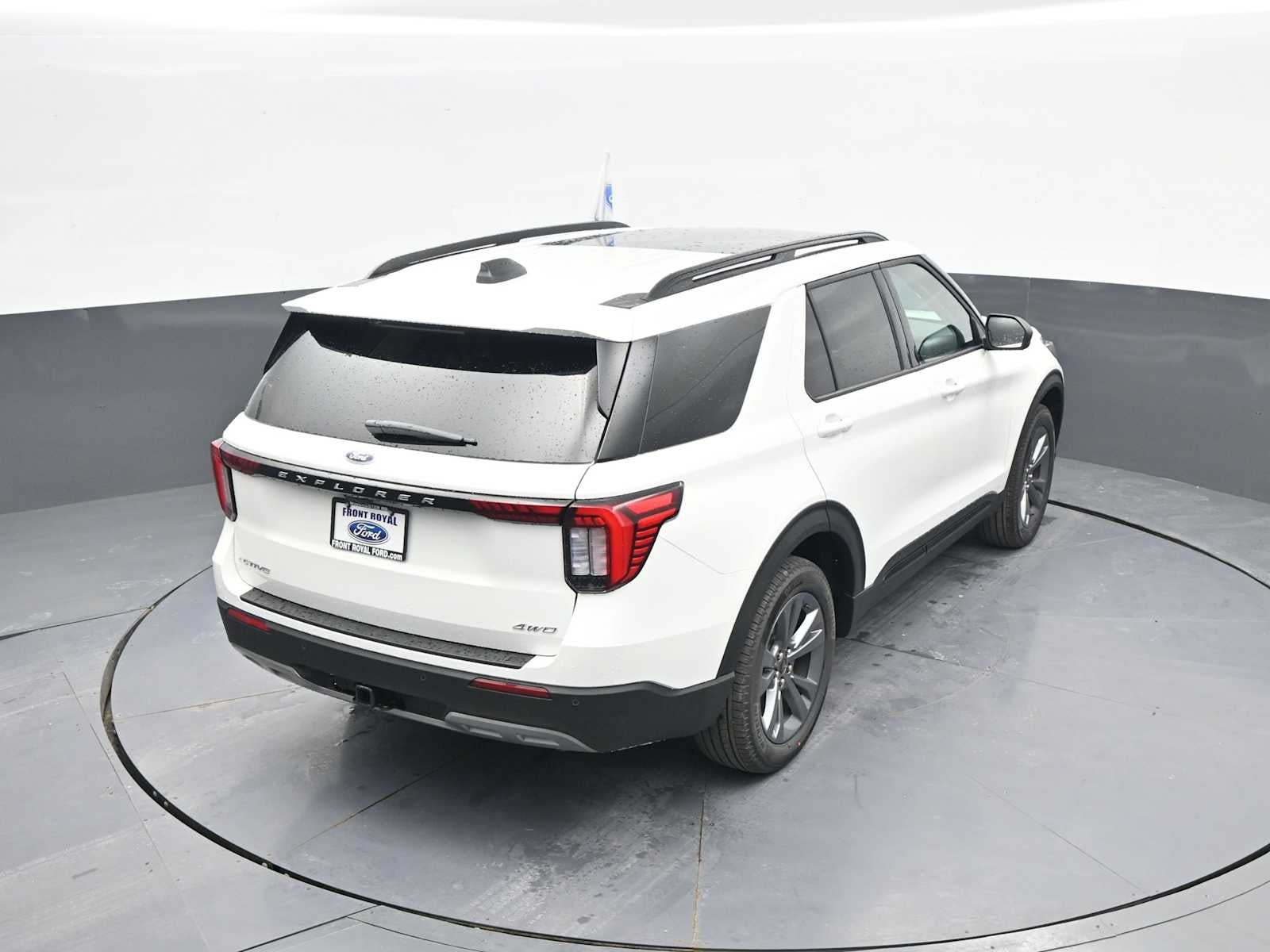 2026 Ford Explorer Base