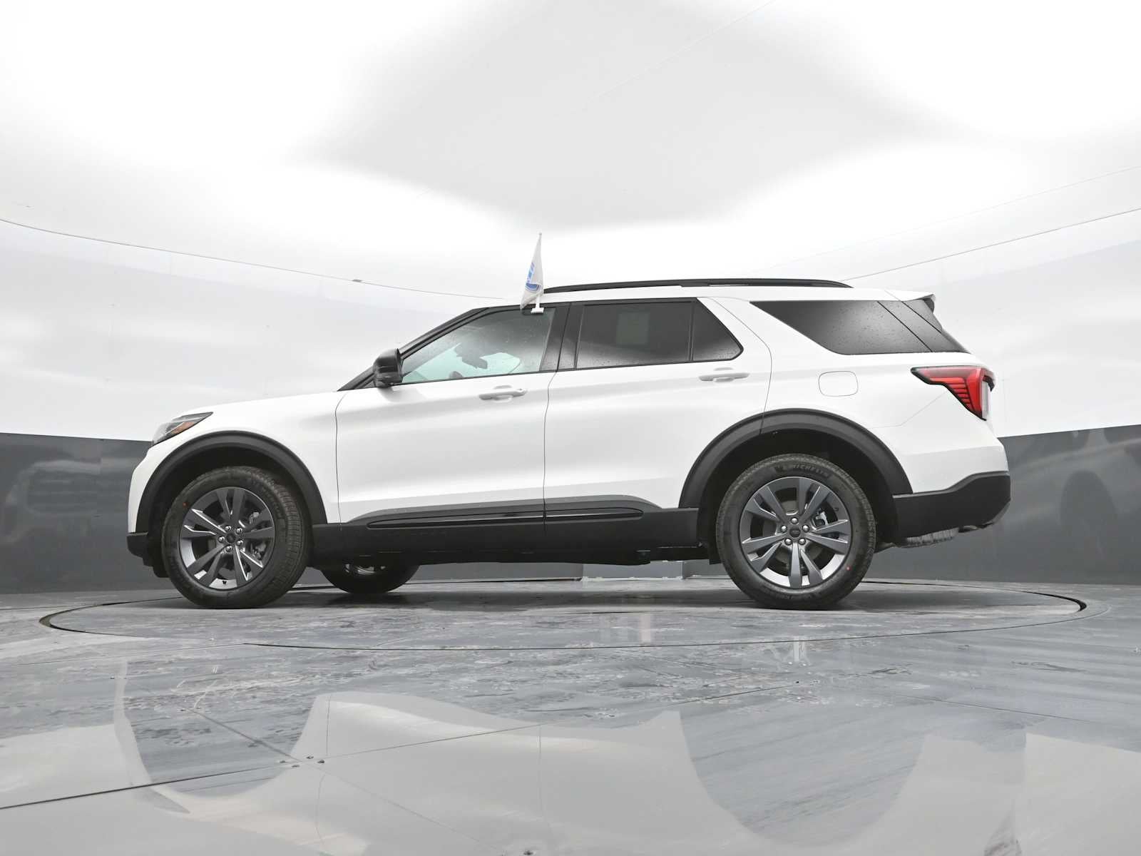 2026 Ford Explorer Base