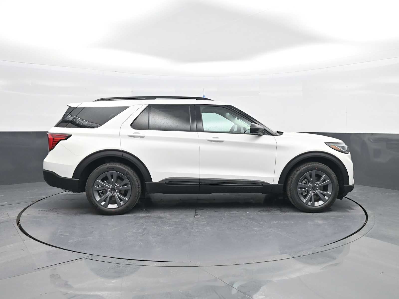 2026 Ford Explorer Base