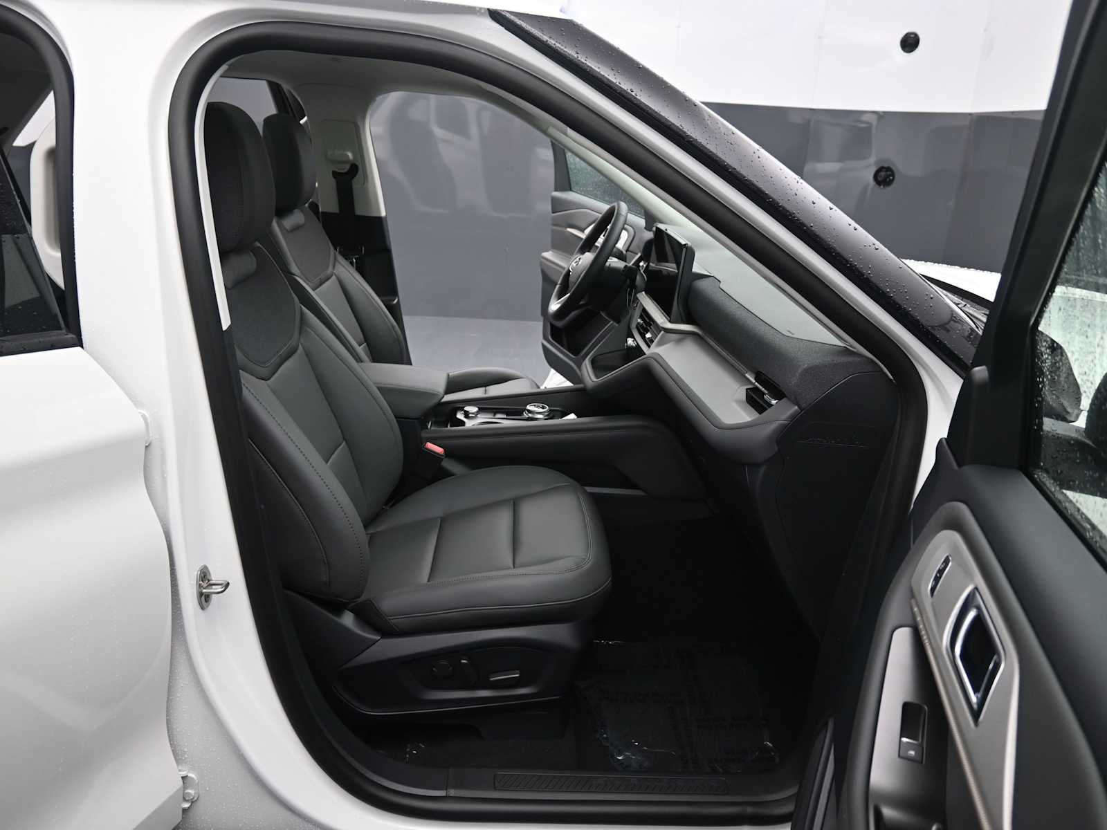 2026 Ford Explorer Active w/100A Pkg