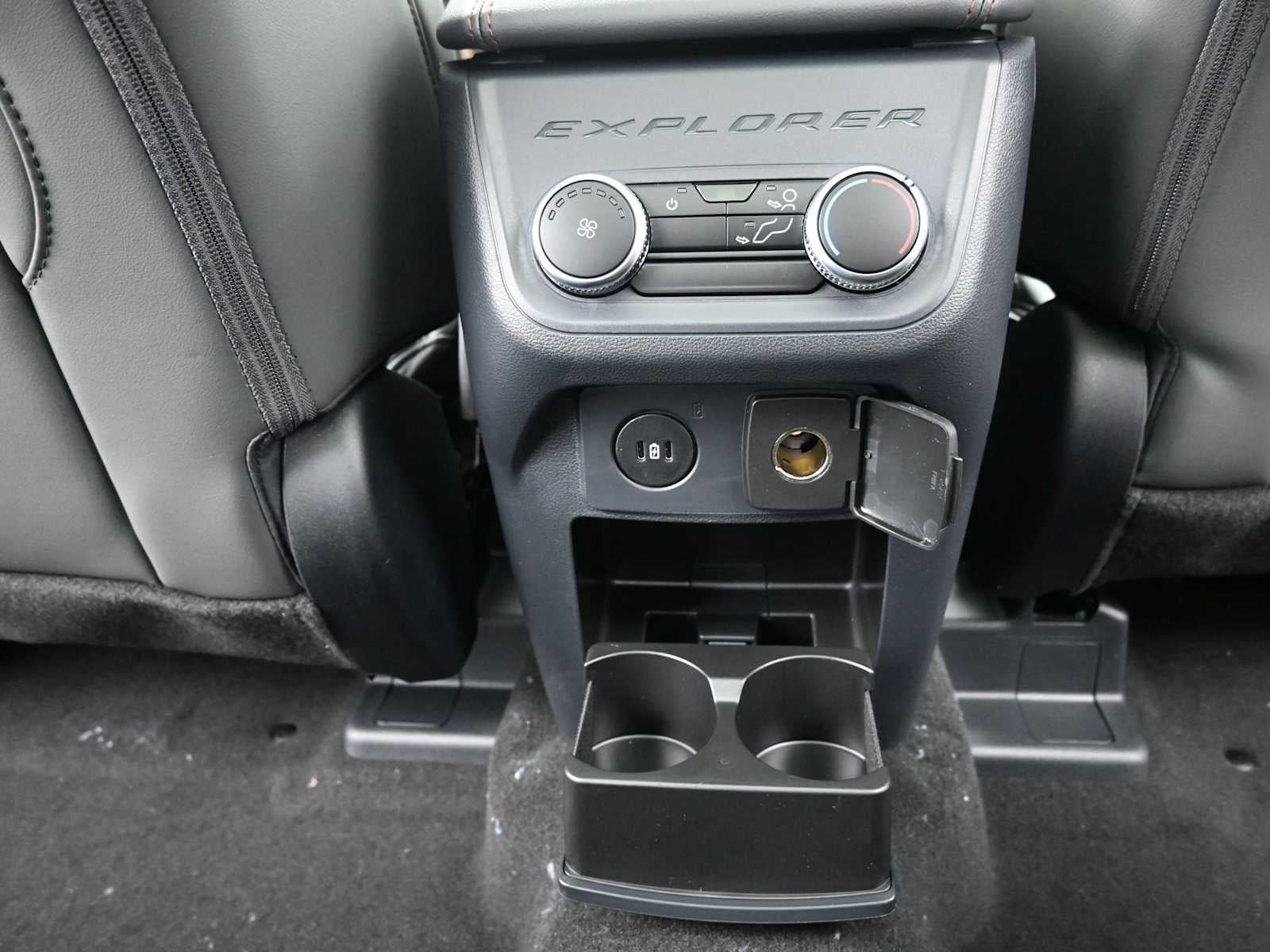 2026 Ford Explorer Active w/100A Pkg