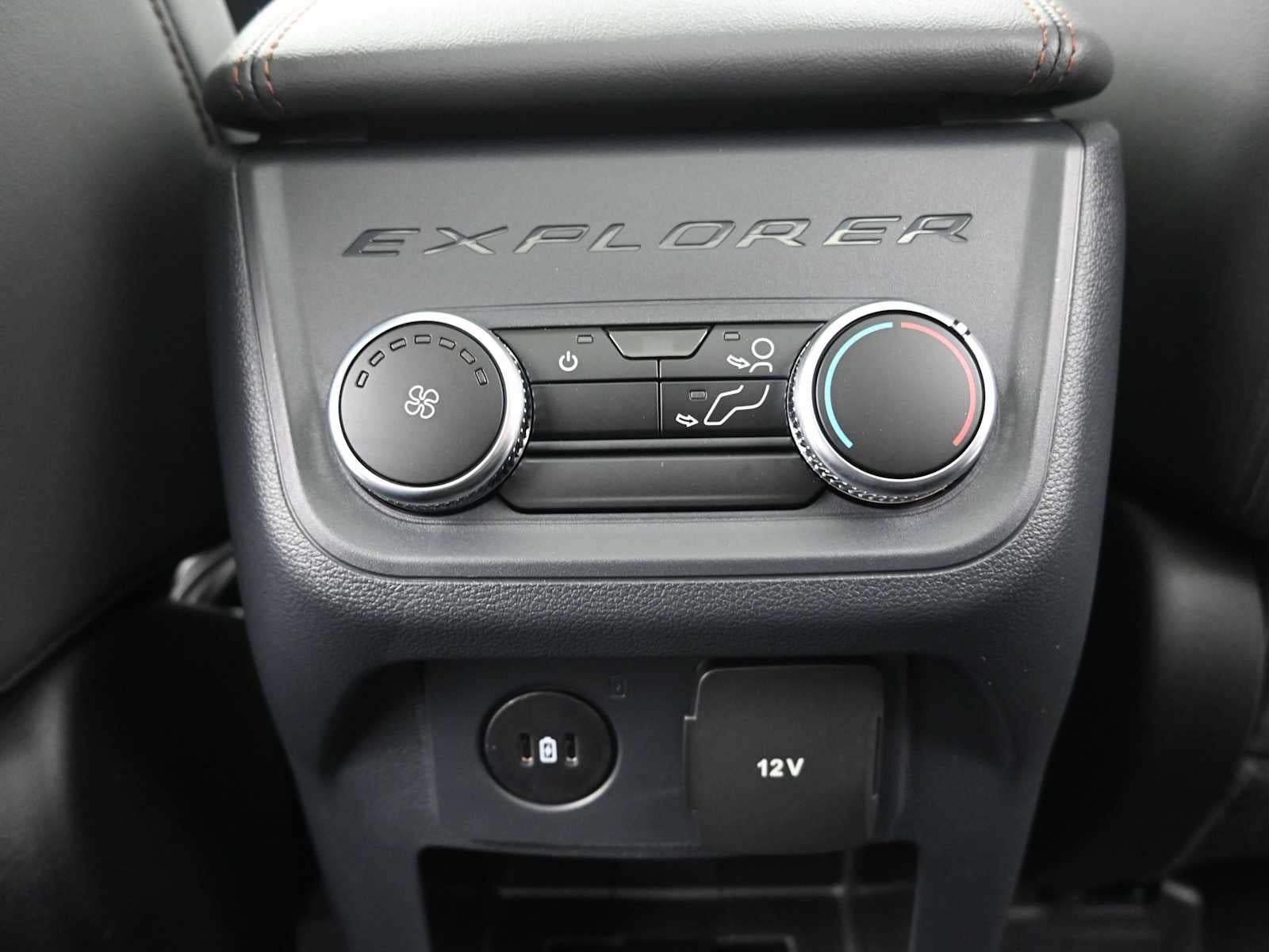 2026 Ford Explorer Active w/100A Pkg