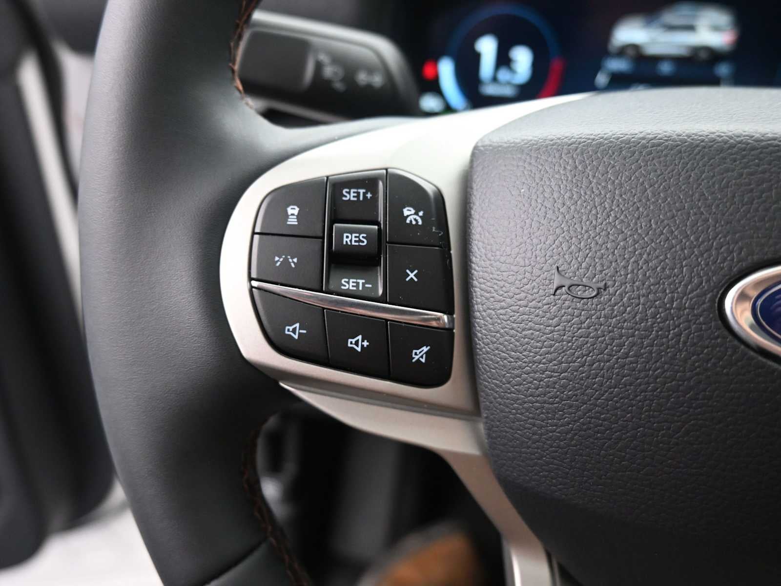 2026 Ford Explorer Active w/100A Pkg