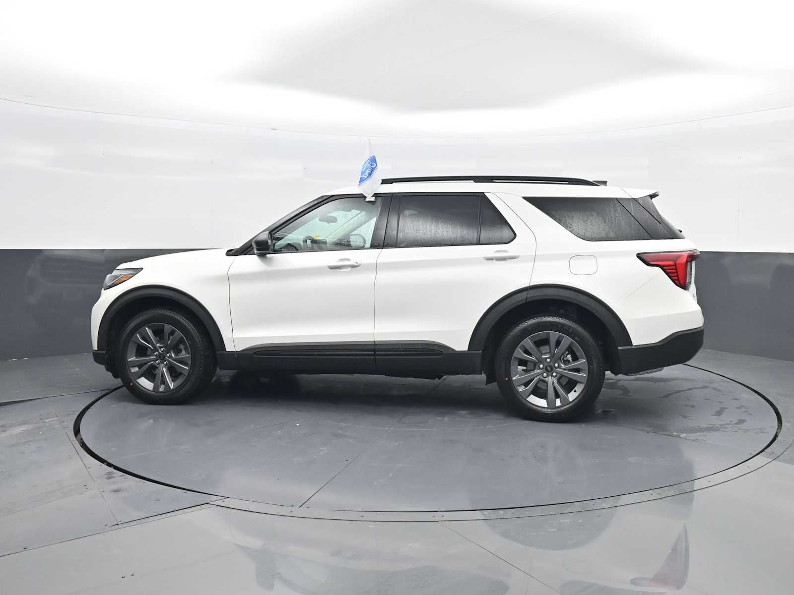 2026 Ford Explorer Active w/100A Pkg