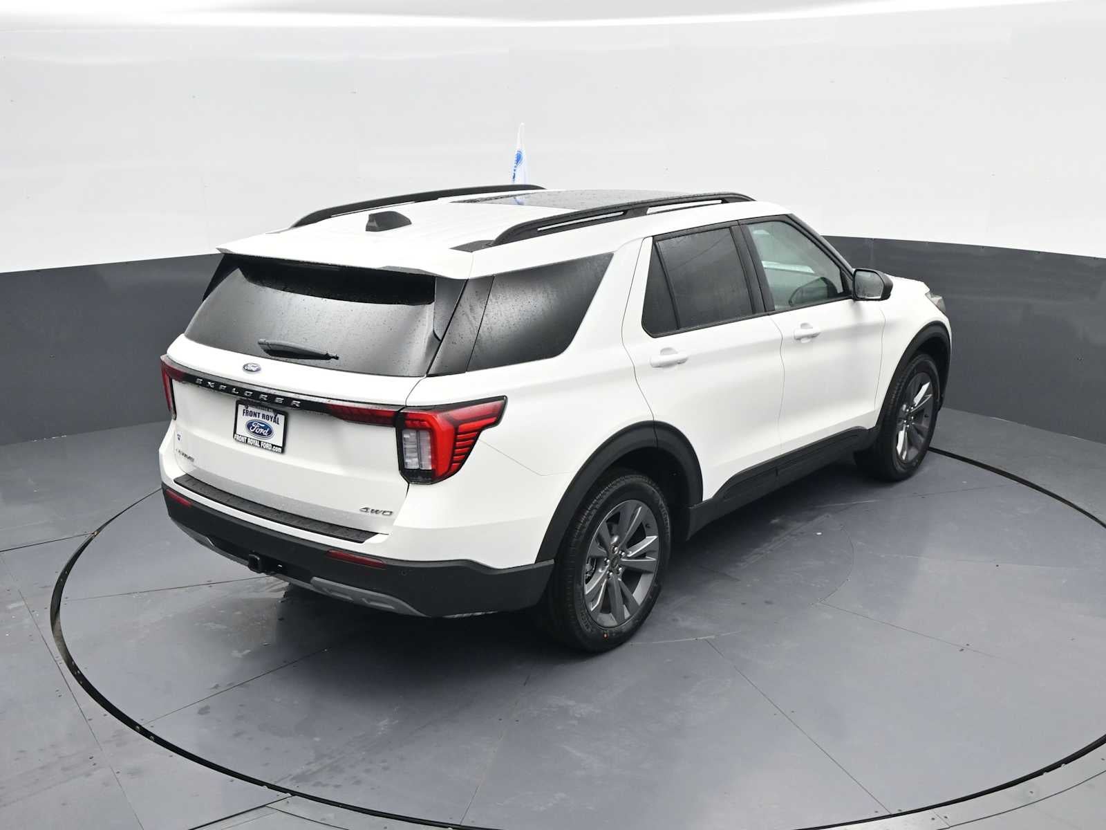 2026 Ford Explorer Active w/100A Pkg