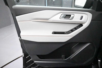2026 Ford Explorer Base