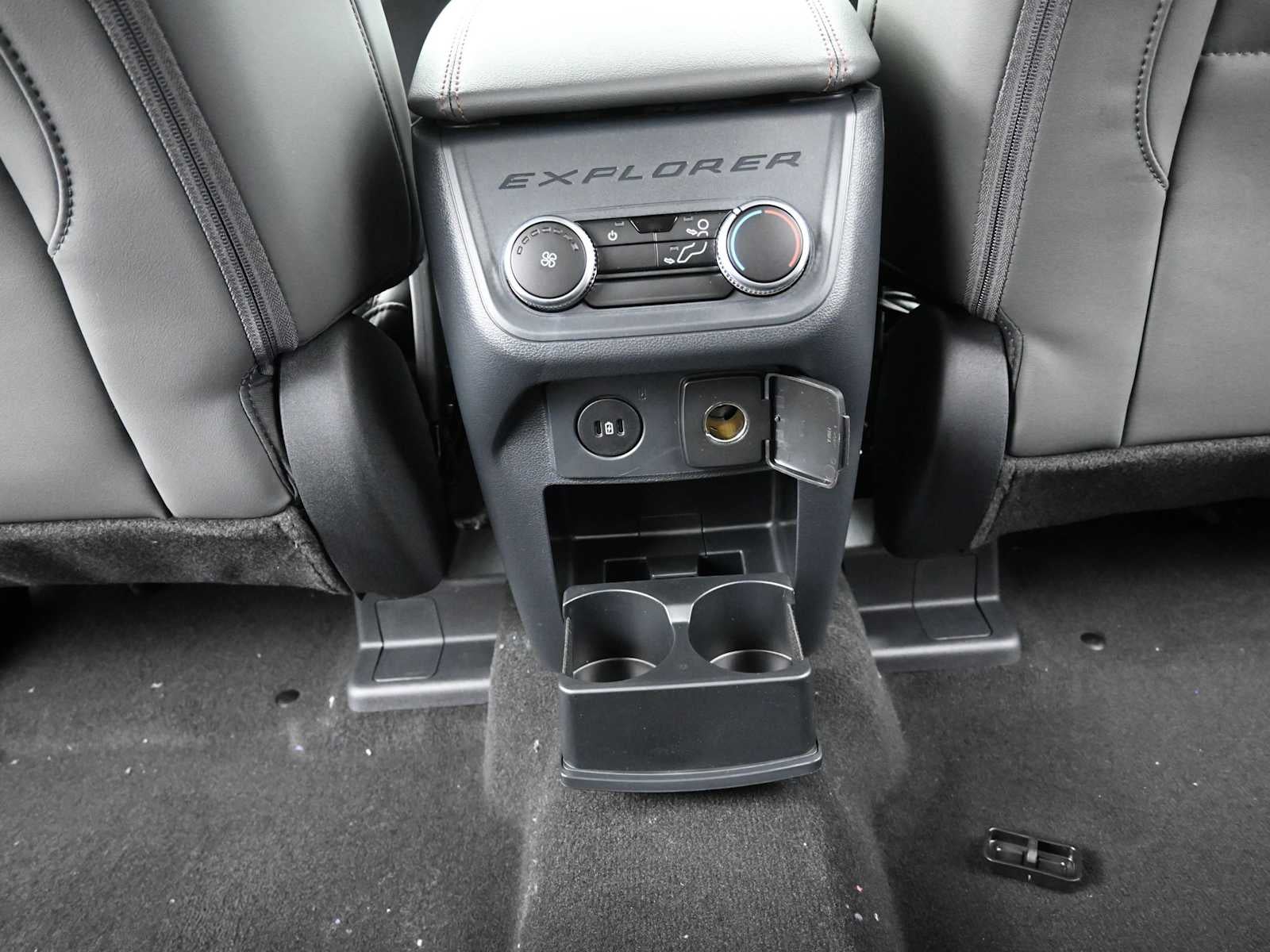 2026 Ford Explorer Active w/100A Pkg