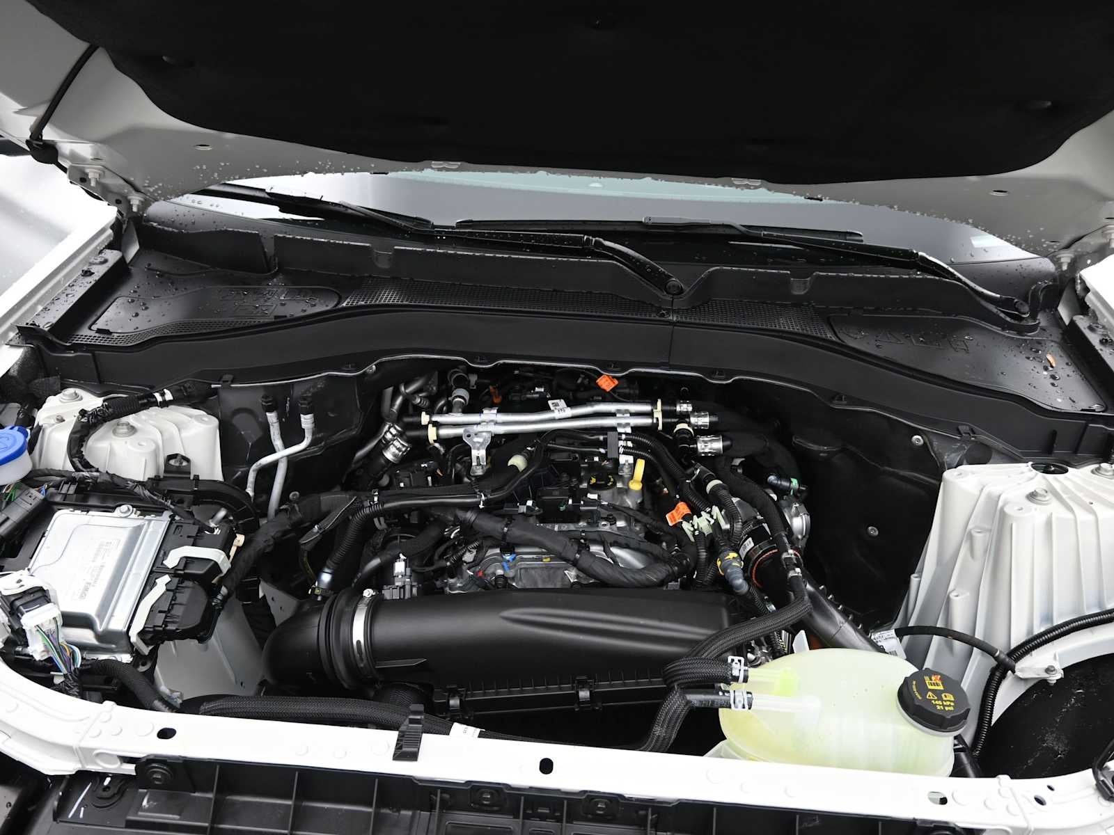 2026 Ford Explorer Active w/100A Pkg