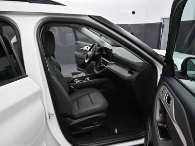 2026 Ford Explorer Active w/100A Pkg