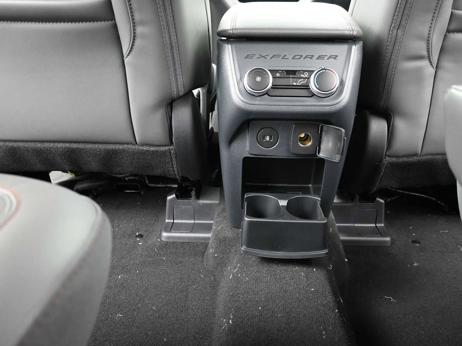 2026 Ford Explorer Active w/100A Pkg