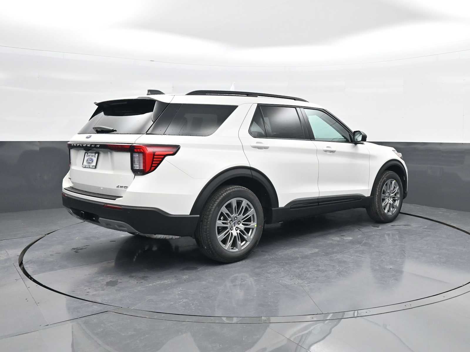 2026 Ford Explorer Active w/100A Pkg